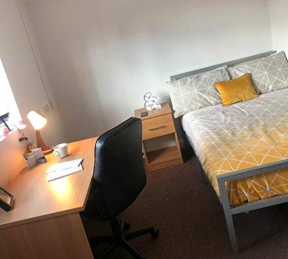 Apartment To Rent In Edward Street, Sheffield, S3