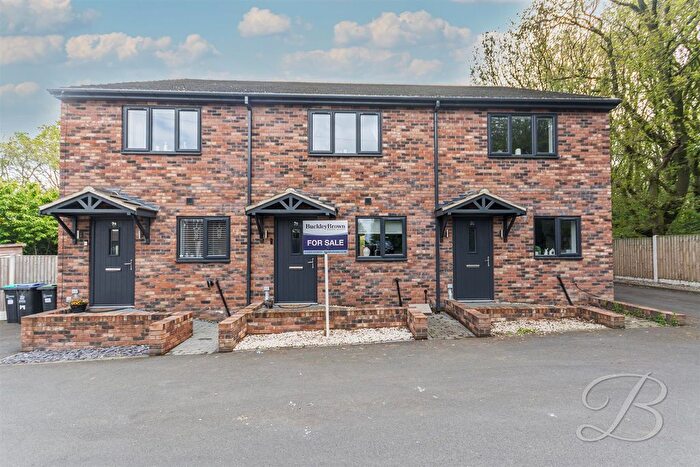 2 Bedroom Terraced House For Sale In Robin Hood Avenue, Warsop, Mansfield, NG20