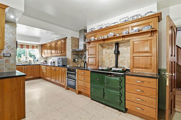 5 Bedroom Detached House For Sale In Moulton Lane, Boughton, Northampton, NN2