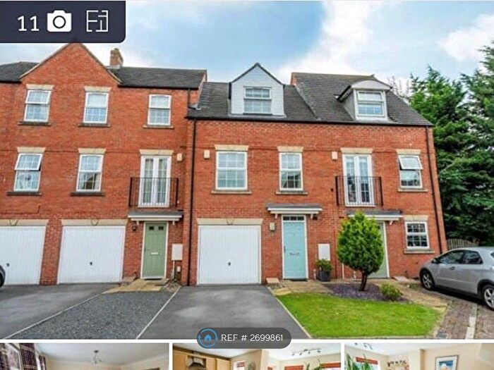 3 Bedroom Terraced House To Rent In Cheshire Close, York, YO30