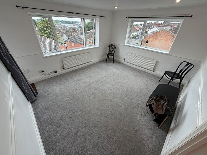 2 Bedroom Flat To Rent In Bonnick Court, LU1