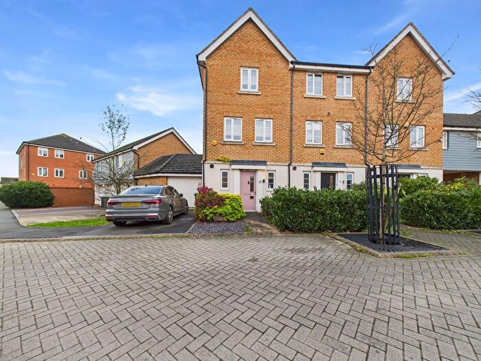 3 Bedroom Town House For Sale In Lima Way, Peterborough, PE2