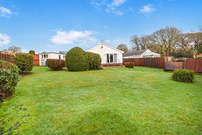 3 Bedroom Detached Bungalow For Sale In Bryn Tyddyn, Pentrefelin, LL52