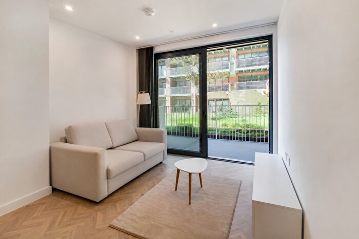 1 Bedroom Flat To Rent In Skyline Apartments, Makers Yard, Tower Hamlets, London, E3
