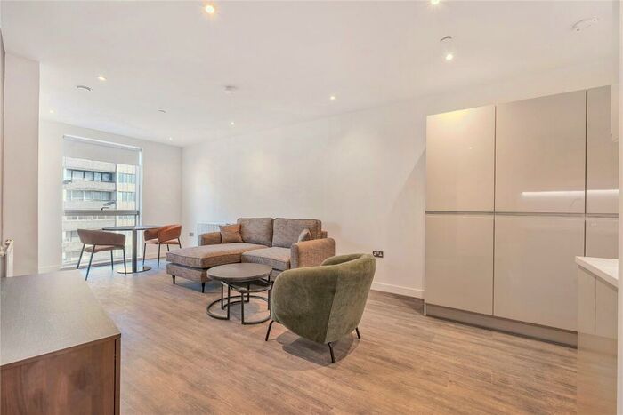 1 Bedroom Apartment To Rent In Thurlow Street, London, SE17