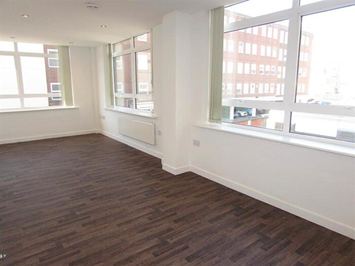 Studio To Rent In Bournemouth Studio With Parking, BH1