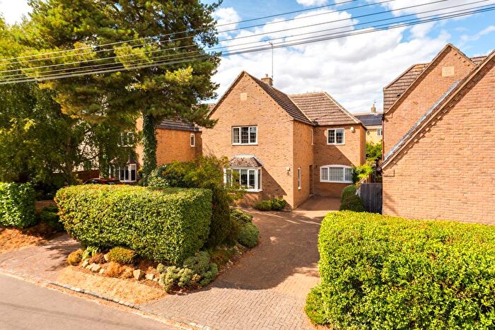 5 Bedroom Detached House For Sale In Willow Lane, Stanion, NN14