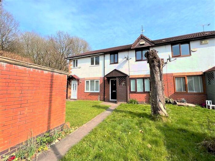 3 Bedroom Terraced House To Rent In Kersal Way, Salford, M7