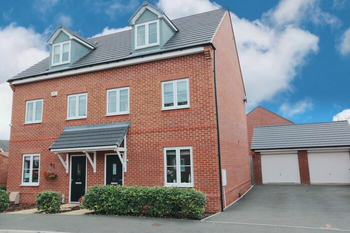 3 Bedroom Semi-Detached House To Rent In Jacksons Meadow, Bidford-On-Avon, Alcester, B50