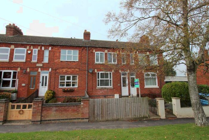 3 Bedroom Terraced House To Rent In London Road Bozeat, NN29