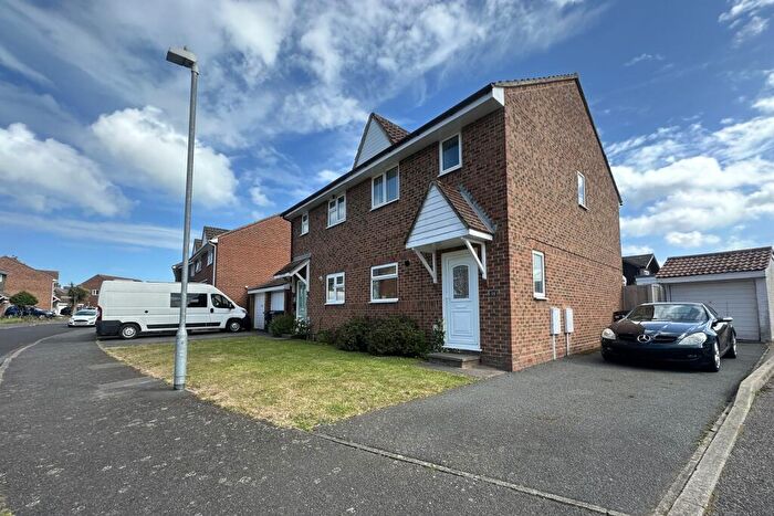 3 Bedroom Semi Detached House For Sale In West Lea, Deal, CT14
