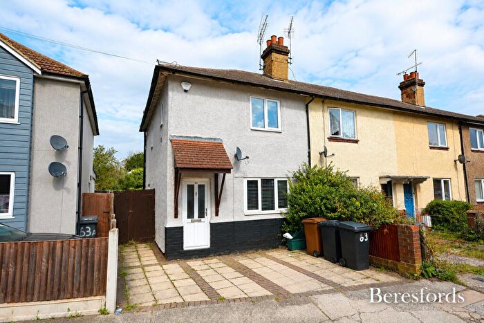 3 Bedroom End Of Terrace House To Rent In Navigation Road, CM2