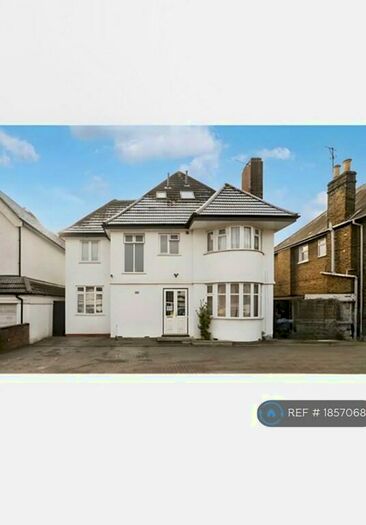 2 Bedroom Flat To Rent In Kingston Rd, New Malden, KT3