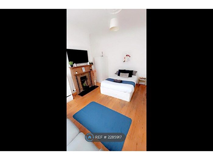 5 Bedroom Terraced House To Rent In Fernlea Road, London, SW12