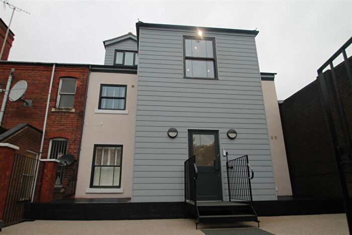 1 Bedroom Flat For Sale In High Street, Harborne, Birmingham, B17