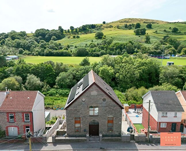 7 Bedroom Detached House For Sale In Caerphilly Road, Senghenydd, CF83