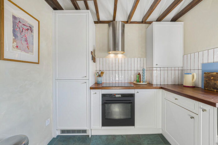 1 Bedroom Flat For Sale In West Street, Erith, DA8