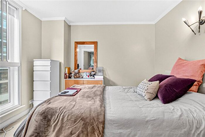 2 Bedroom Property For Sale In High Holborn, London, WC1V - Photo 3