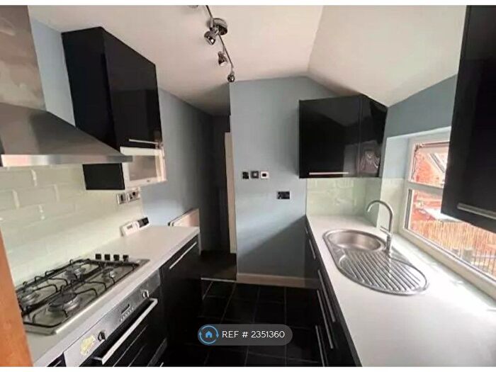 3 Bedroom Flat To Rent In Walker, St. Anthonys, Newcastle Upon Tyne, NE6