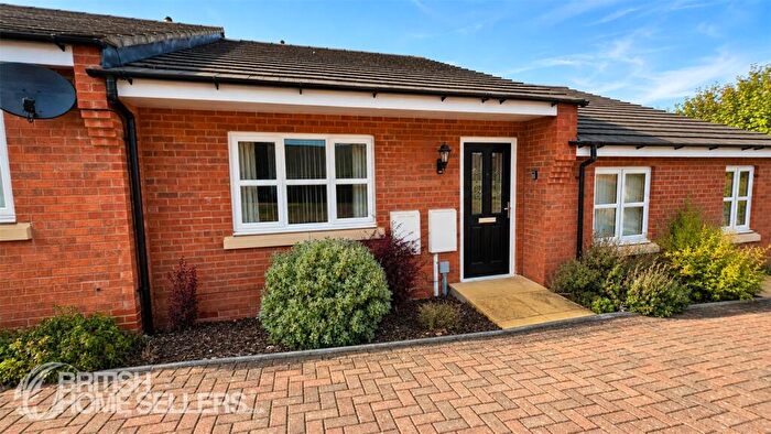 1 Bedroom Bungalow For Sale In Varley Close, Heanor, Derbyshire, DE75