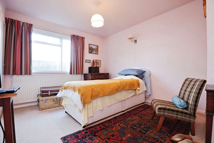 4 Bedroom Detached Bungalow For Sale In Vicarage Lane, Harbury, Leamington Spa, CV33