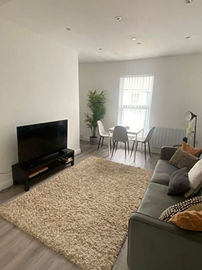 1 Bedroom Flat To Rent In Caxton Place, NP20