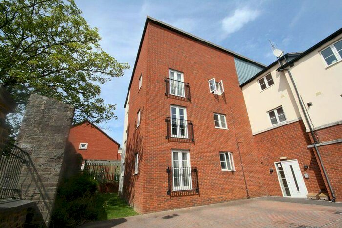 2 Bedroom Flat To Rent In Bartholomews Square, Horfield, Bristol, BS7