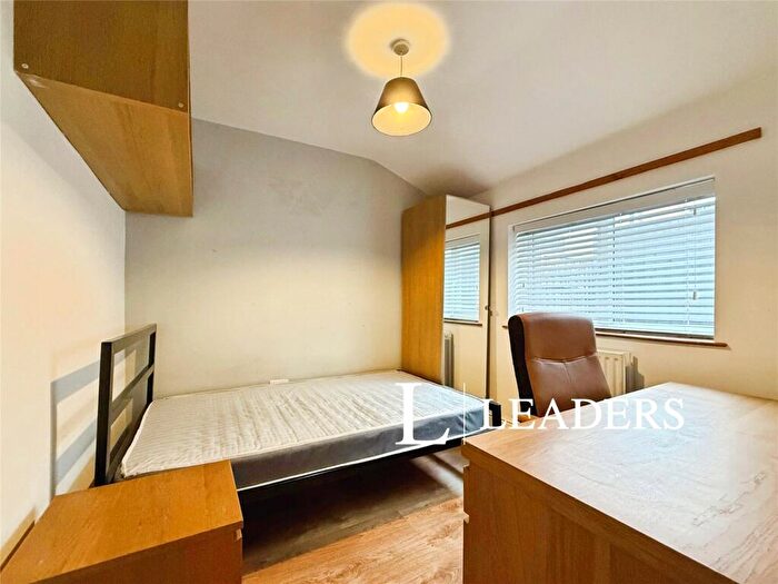 1 Bedroom House To Rent In Portland Street, LN5