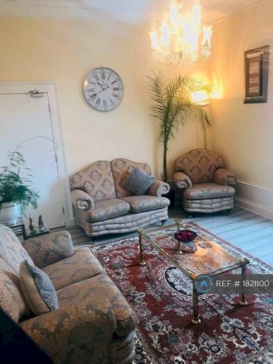 3 Bedroom Maisonette To Rent In Roslin Terrace, Aberdeen, AB24