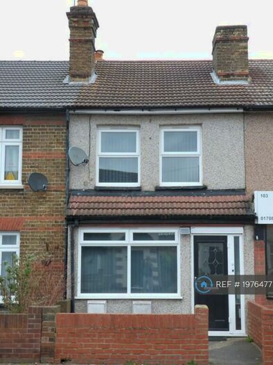 1 Bedroom Flat To Rent In Wennington Road, Rainham, RM13