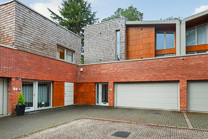 5 Bedroom Detached House To Rent In Kenwood Court, Mansfield Road, NG5