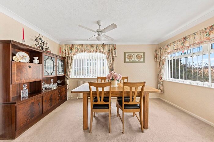 3 Bedroom Detached House For Sale In Smock Lane, Ashton-In-Makerfield, WN4