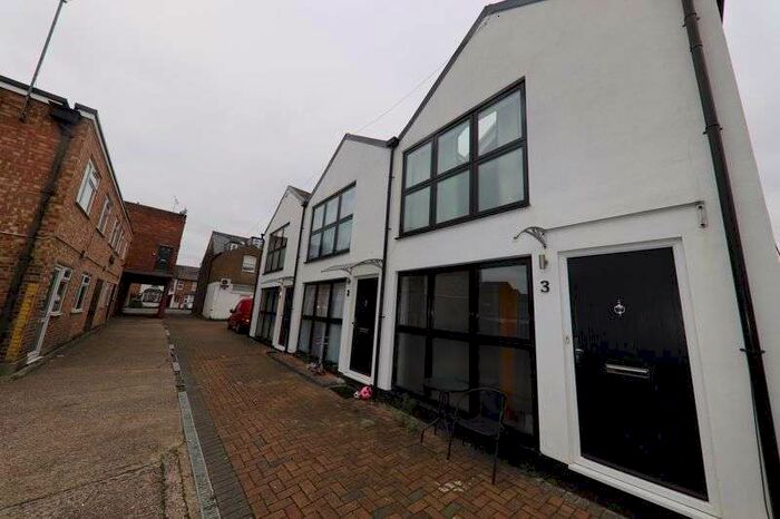 Property To Rent In High Street, Northwood, HA6