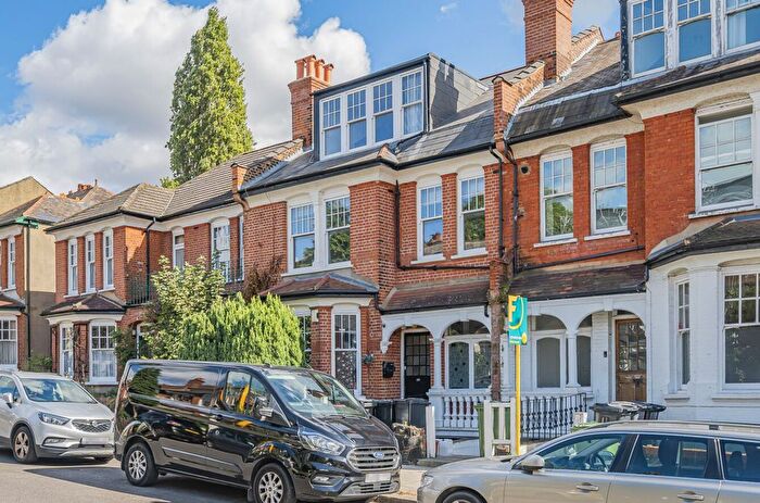2 Bedroom Flat For Sale In Queensthorpe Road, Sydenham, SE26