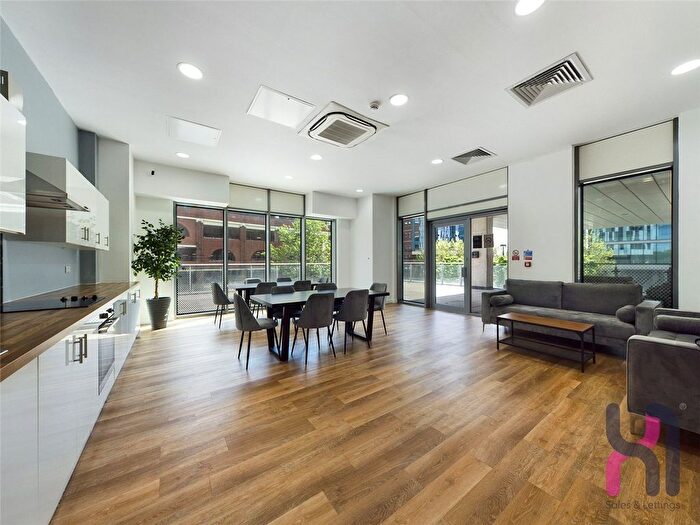 Studio To Rent In Michigan Point Tower A, Michigan Avenue, M50