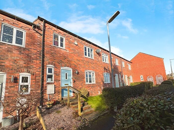 3 Bedroom Mews For Sale In Maple Walk, Darcy Lever, BL3