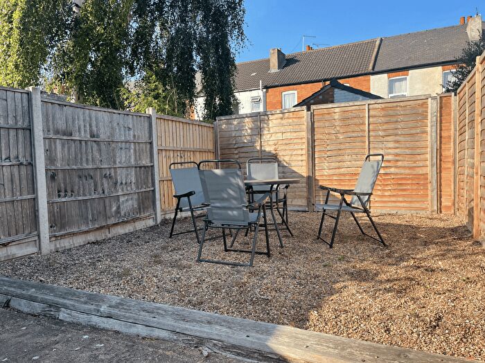 4 Bedroom Terraced House To Rent In Pennell Street, LN5