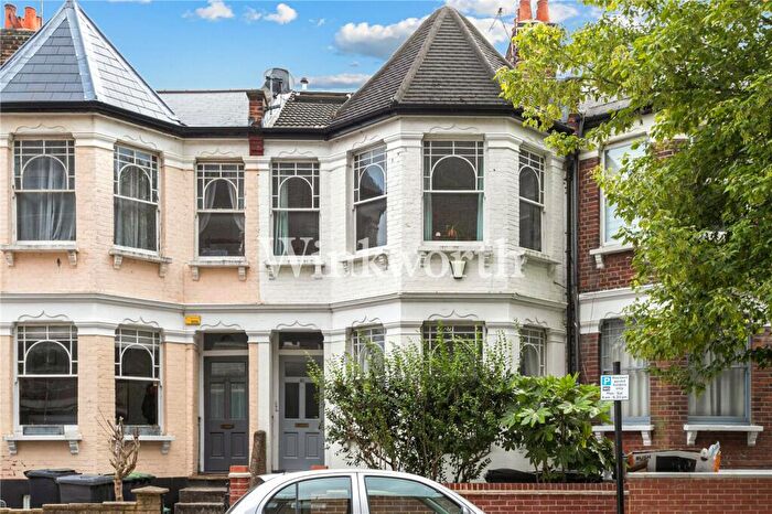 2 Bedroom Apartment To Rent In Falkland Road, Gff, London, N8