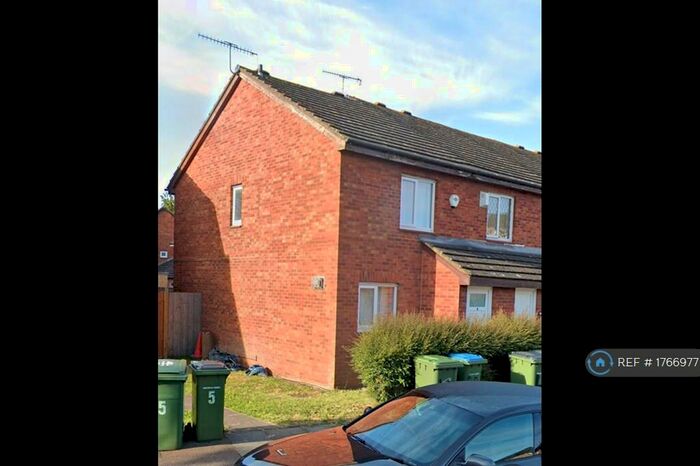 2 Bedroom End Of Terrace House To Rent In Chamberlain Close, London, SE28