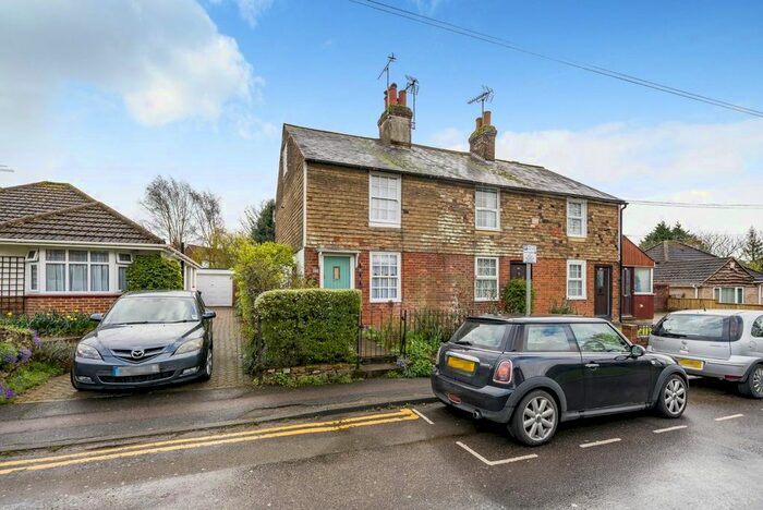 2 Bedroom End Of Terrace House For Sale In The Street, Willesborough, Ashford, TN24