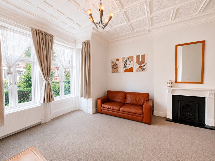 Studio For Sale In Parsifal Road, West Hampstead, London, NW6
