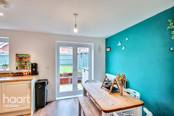 3 Bedroom Semi-Detached House For Sale In Worrall Drive, Rochester, ME1