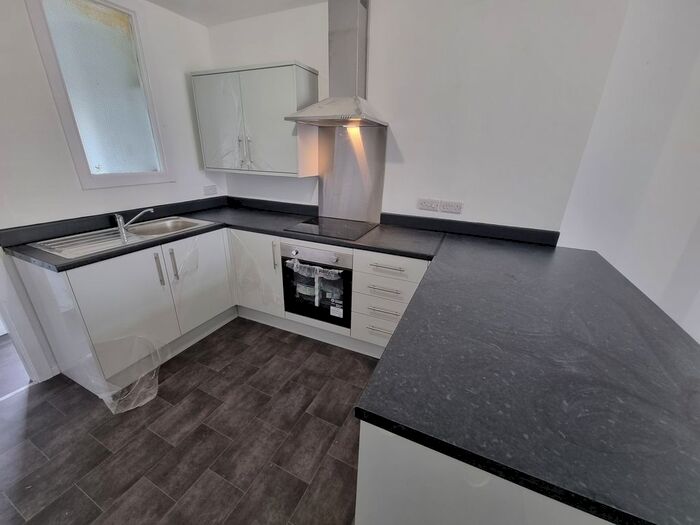 2 Bedroom Terraced House To Rent In Knowl Street, Stalybridge, SK15