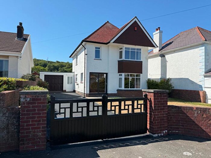 3 Bedroom Detached House For Sale In Aberporth, Cardigan, SA43