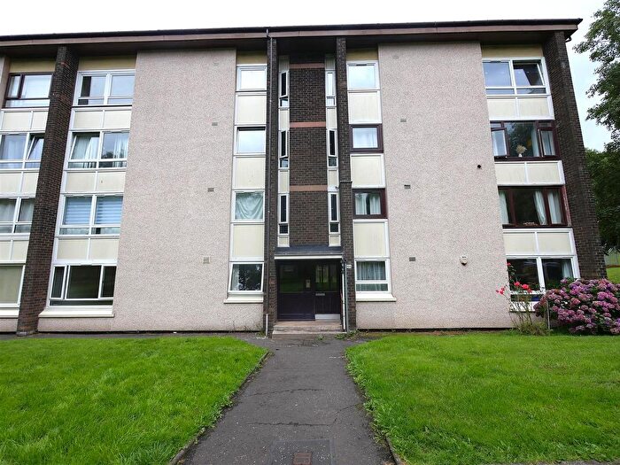 2 Bedroom Flat To Rent In Banner Road, Glasgow, G13