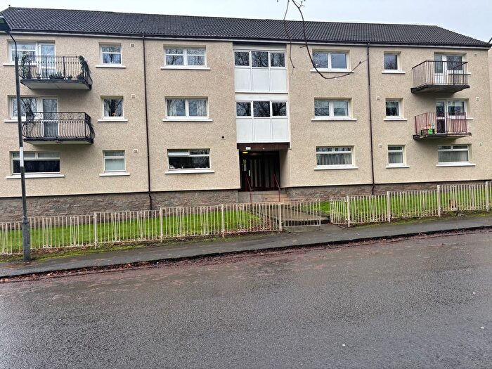 3 Bedroom Flat To Rent In Kirkness Street, Airdrie, ML6