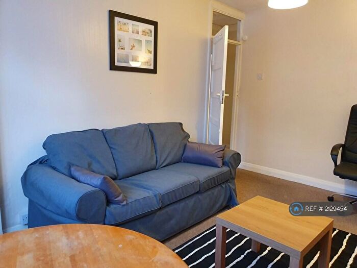 1 Bedroom Flat To Rent In Carlyon Road, Alperton, HA0