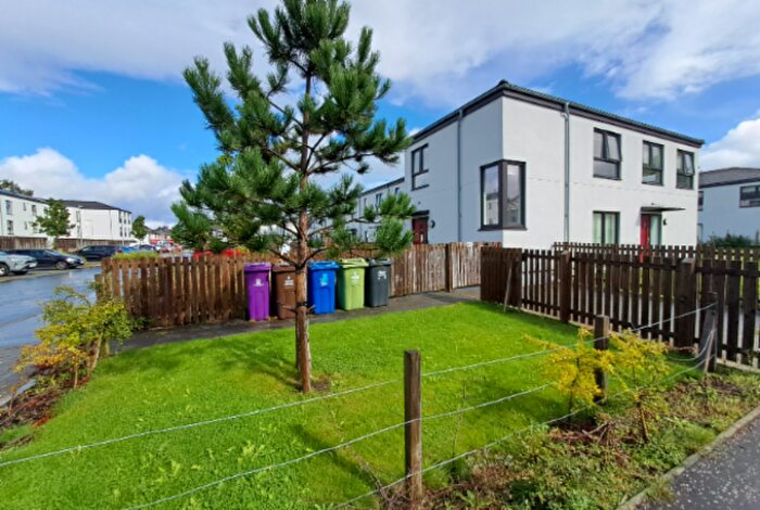 2 Bedroom Flat To Rent In Dunwan Avenue, Glasgow, G13