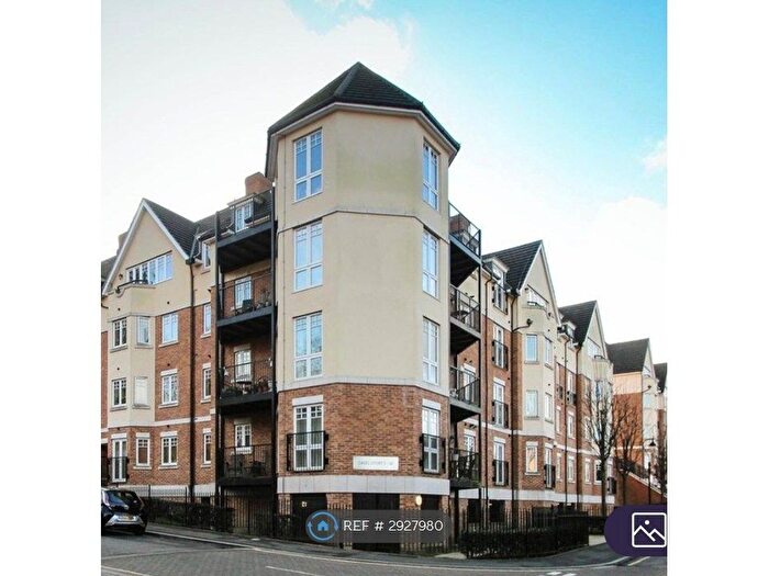 2 Bedroom Flat To Rent In Casel Court, Stanmore, HA7