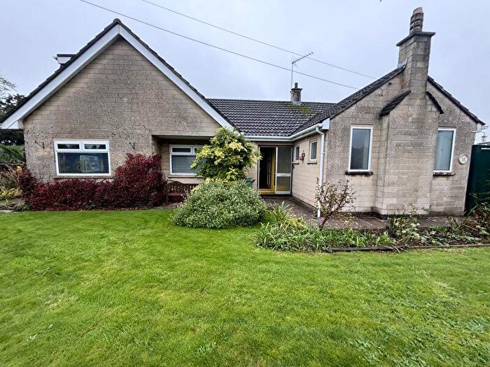 3 Bedroom Detached Bungalow For Sale In Beech Road, Saltford Bristol, BS31